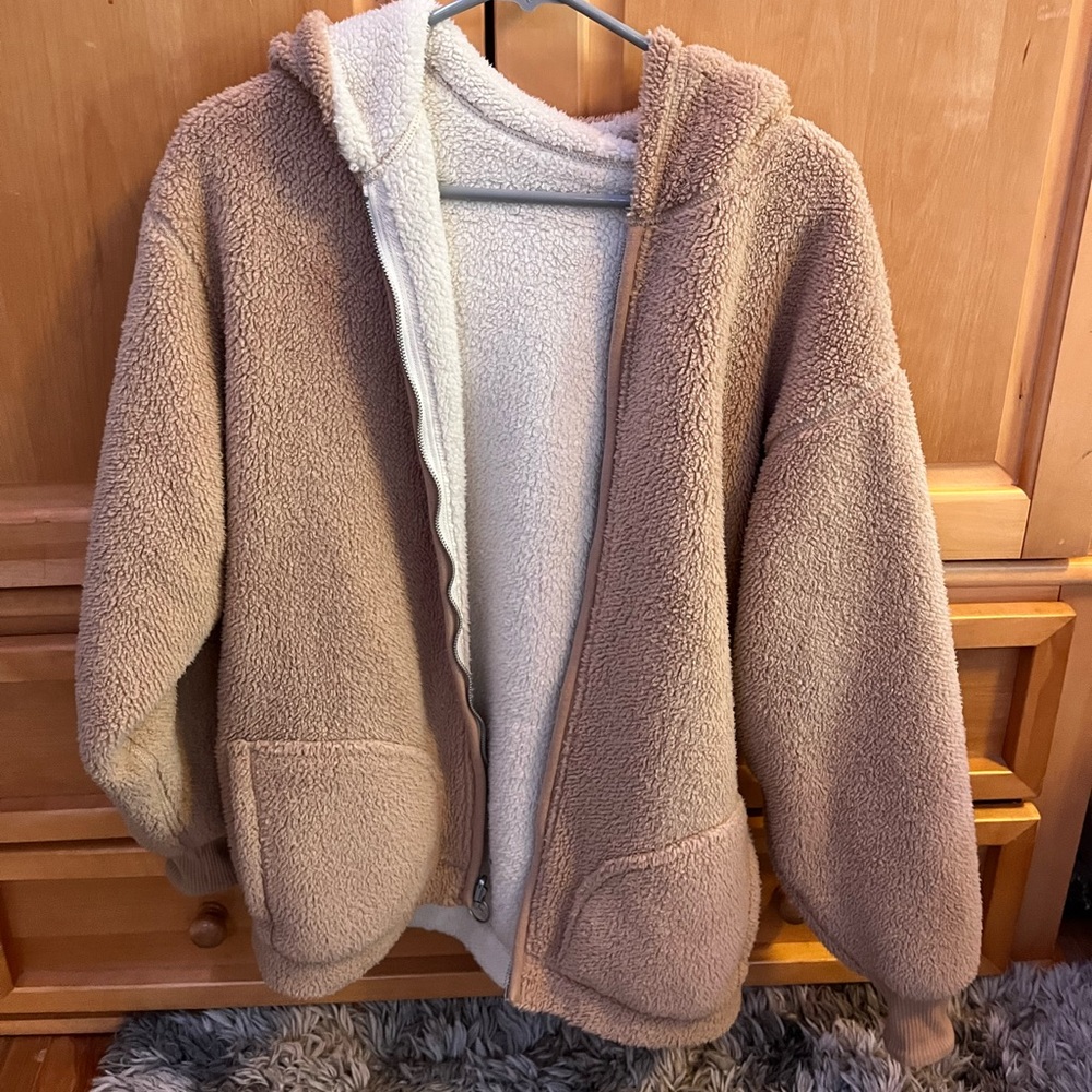 Hollister Sherpa Zip Up